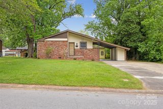 3828 Delgany Drive, Charlotte, NC 28215