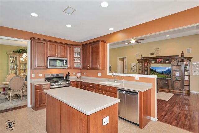 9349 Bundoran Drive, Orland Park, IL 60462