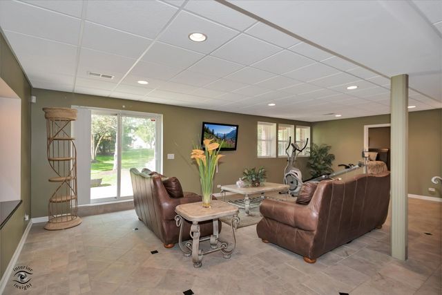 9349 Bundoran Drive, Orland Park, IL 60462