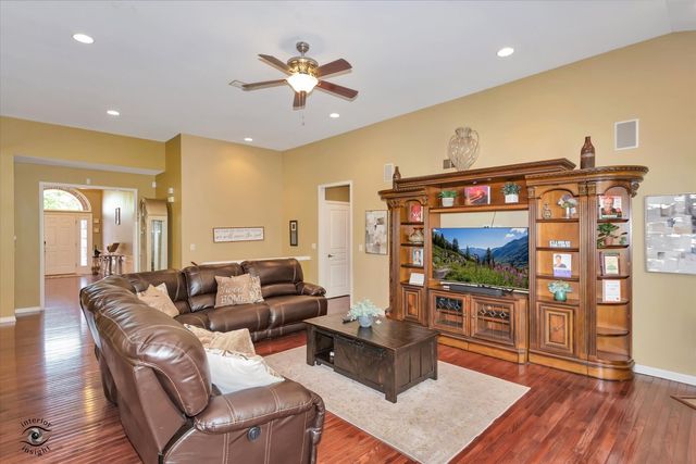 9349 Bundoran Drive, Orland Park, IL 60462
