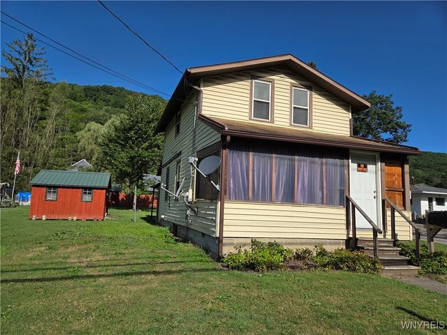 435 Central Avenue, Salamanca, NY 14779