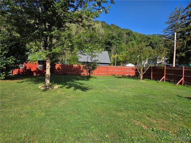 435 Central Avenue, Salamanca, NY 14779