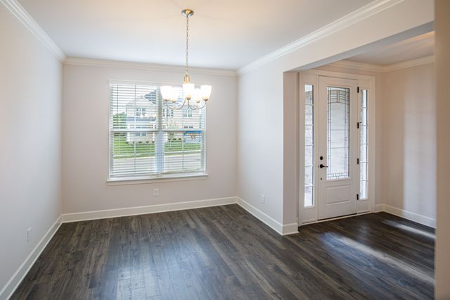 5032 Ozment Dr, Nolensville, TN 37135