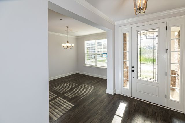 5032 Ozment Dr, Nolensville, TN 37135