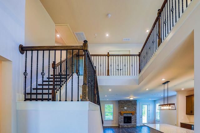 5032 Ozment Dr, Nolensville, TN 37135