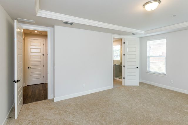 5032 Ozment Dr, Nolensville, TN 37135