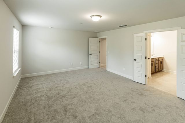 5032 Ozment Dr, Nolensville, TN 37135