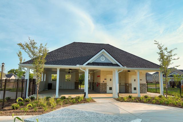 5032 Ozment Dr, Nolensville, TN 37135