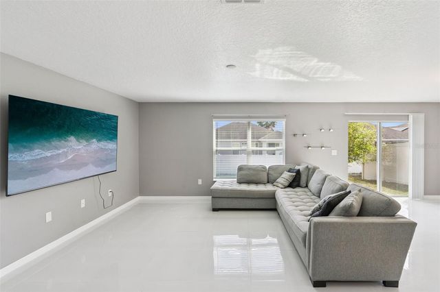 3233 EAGLE HAMMOCK CIRCLE, Kissimmee, FL 34743