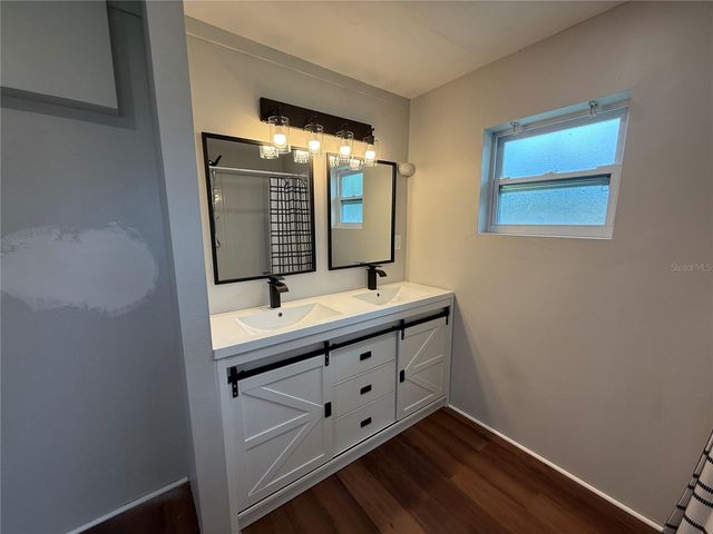 408 3RD AVENUE E A, Bradenton, FL 34208