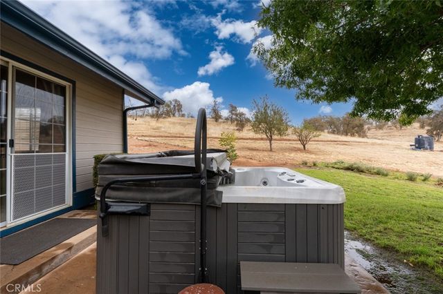 5030 Creek Front Road, Catheys Valley, CA 95306