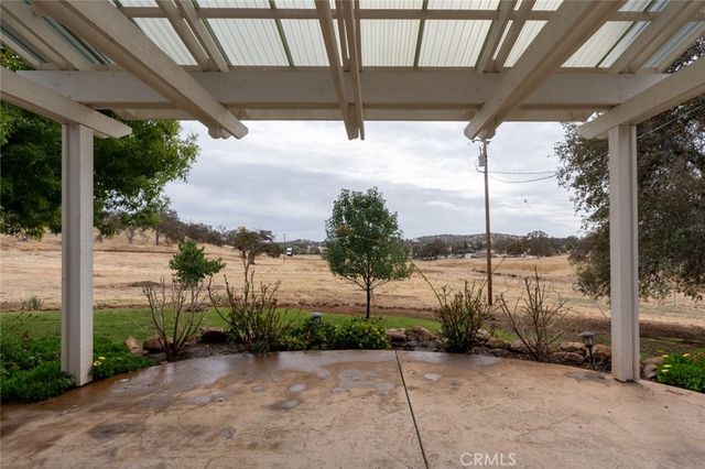 5030 Creek Front Road, Catheys Valley, CA 95306