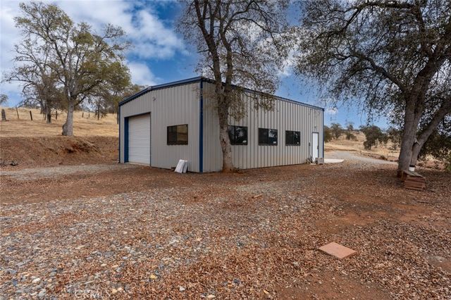 5030 Creek Front Road, Catheys Valley, CA 95306