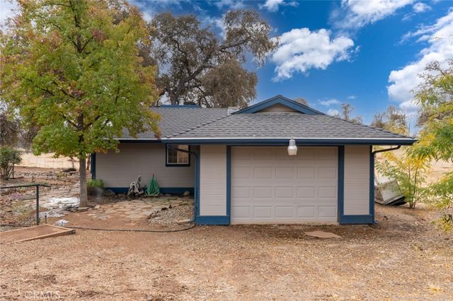 5030 Creek Front Road, Catheys Valley, CA 95306