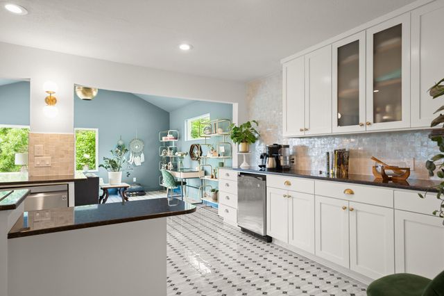 10700 Windridge DR, Austin, TX 78759