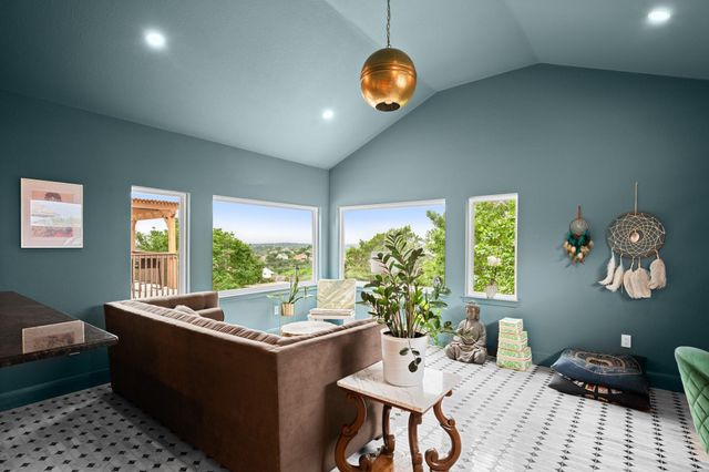 10700 Windridge DR, Austin, TX 78759