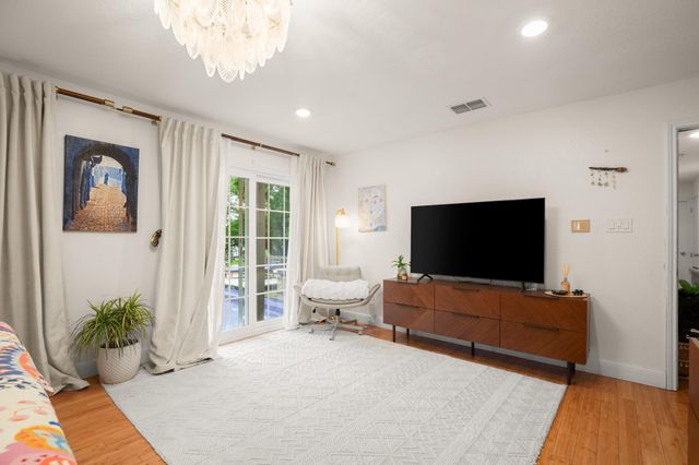 10700 Windridge DR, Austin, TX 78759