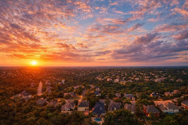 10700 Windridge DR, Austin, TX 78759