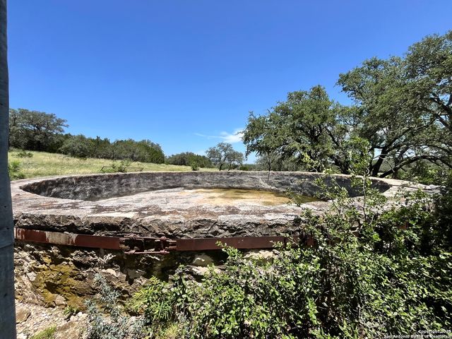 104 SD 14070, Rocksprings, TX 78880