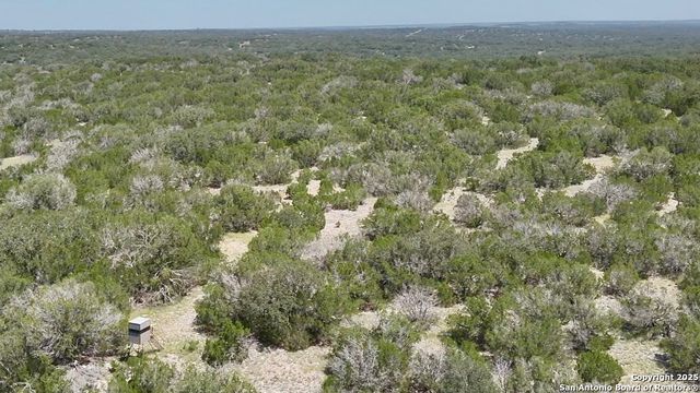 104 SD 14070, Rocksprings, TX 78880