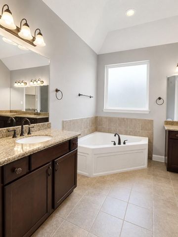 5118 Landon Lane, Baytown, TX 77523