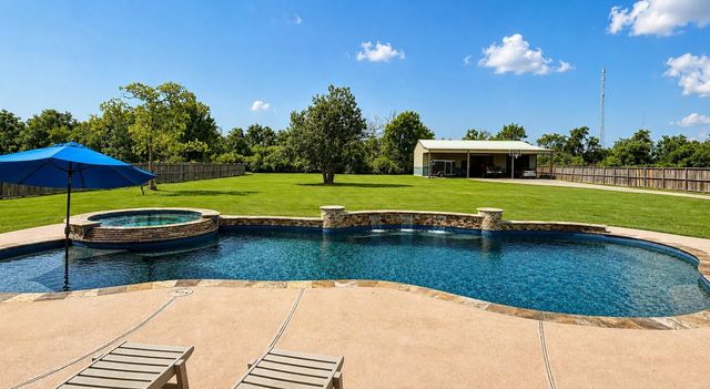 5118 Landon Lane, Baytown, TX 77523