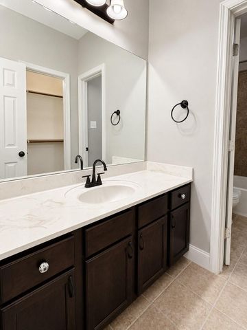 5118 Landon Lane, Baytown, TX 77523