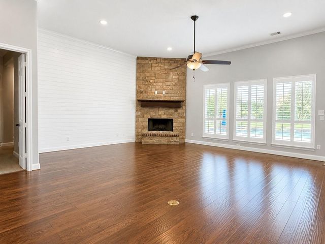 5118 Landon Lane, Baytown, TX 77523