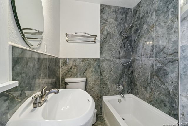 4921 Hodges, Leon Valley, TX 78238