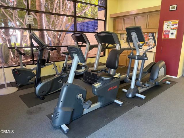 2023 Majorca Drive, Oxnard, CA 93035