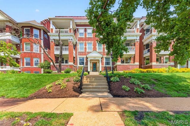 5553 Waterman Boulevard 1E, St Louis, MO 63112