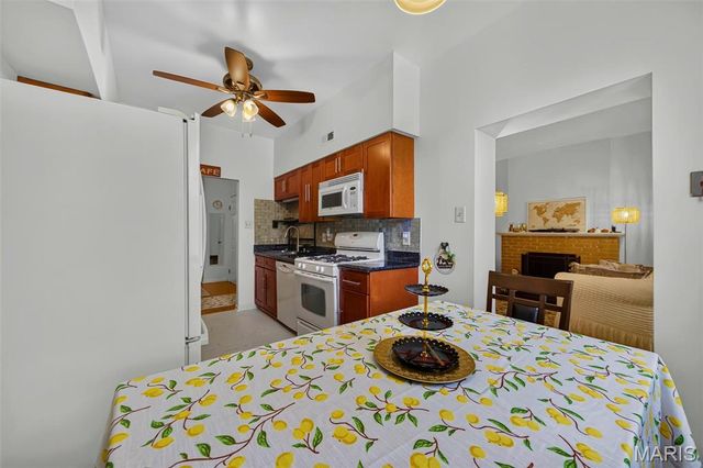 5553 Waterman Boulevard 1E, St Louis, MO 63112