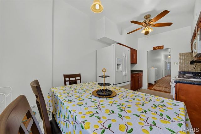 5553 Waterman Boulevard 1E, St Louis, MO 63112