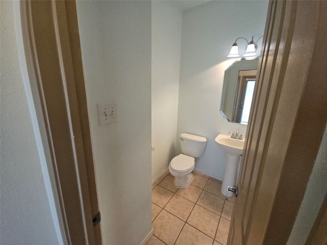 10945 Hawks Landing Road, Fort Worth, TX 76052