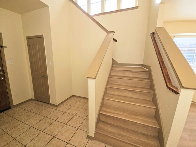 10945 Hawks Landing Road, Fort Worth, TX 76052