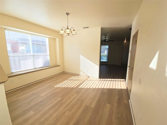 10945 Hawks Landing Road, Fort Worth, TX 76052