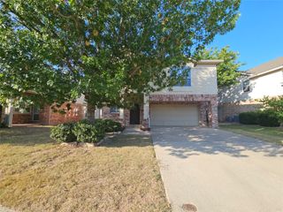 10945 Hawks Landing Road, Fort Worth, TX 76052