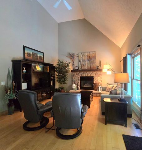 594 Springwood Drive, Oshtemo Twp, MI 49009