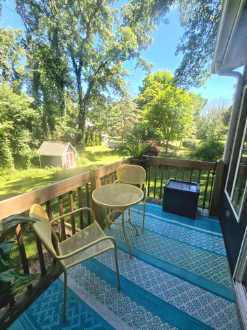 594 Springwood Drive, Oshtemo Twp, MI 49009