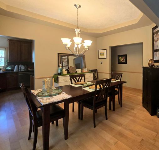 594 Springwood Drive, Oshtemo Twp, MI 49009