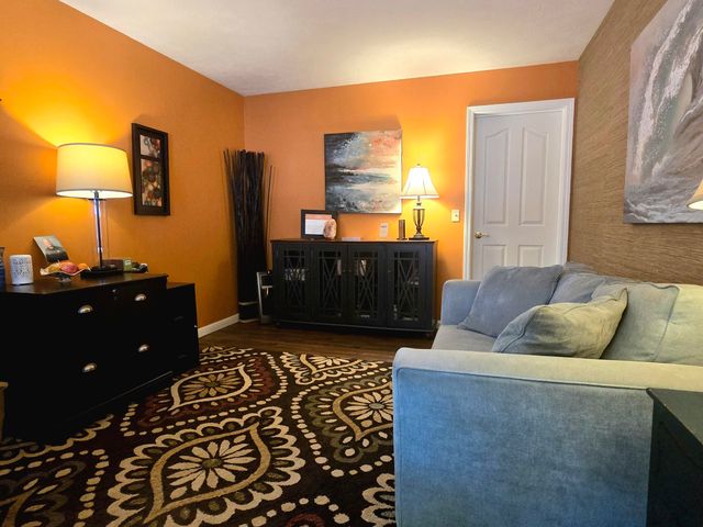 594 Springwood Drive, Oshtemo Twp, MI 49009
