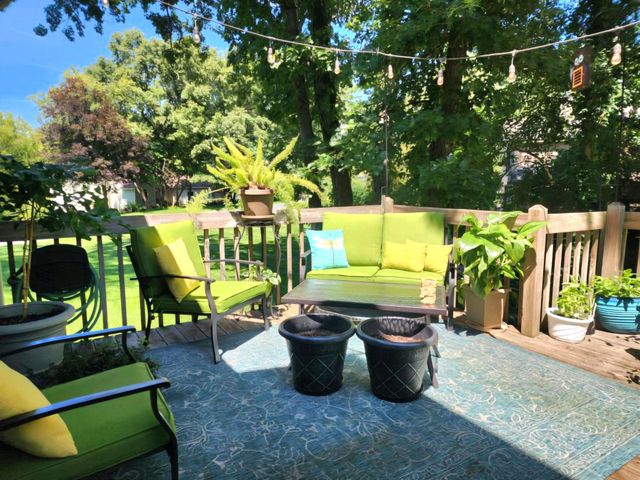 594 Springwood Drive, Oshtemo Twp, MI 49009