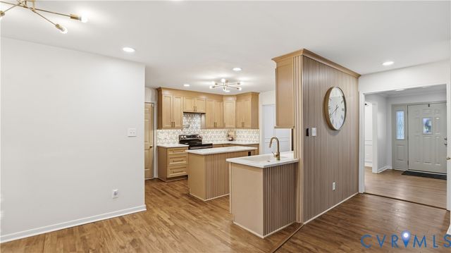 12124 Swift Crossing Dr, Midlothian, VA 23112