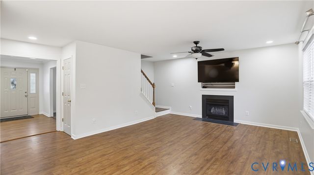 12124 Swift Crossing Dr, Midlothian, VA 23112