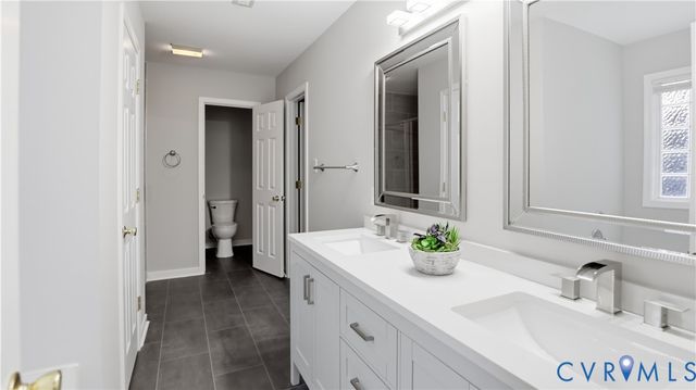 12124 Swift Crossing Dr, Midlothian, VA 23112