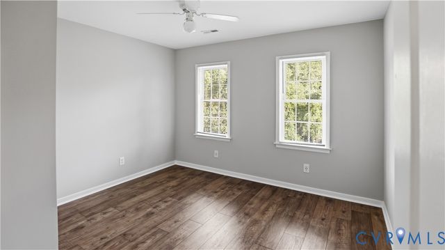 12124 Swift Crossing Dr, Midlothian, VA 23112