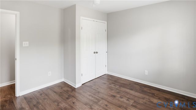 12124 Swift Crossing Dr, Midlothian, VA 23112