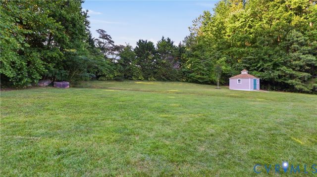 12124 Swift Crossing Dr, Midlothian, VA 23112