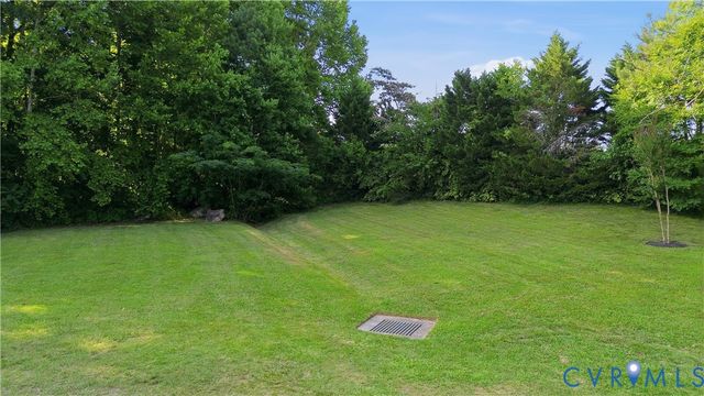12124 Swift Crossing Dr, Midlothian, VA 23112