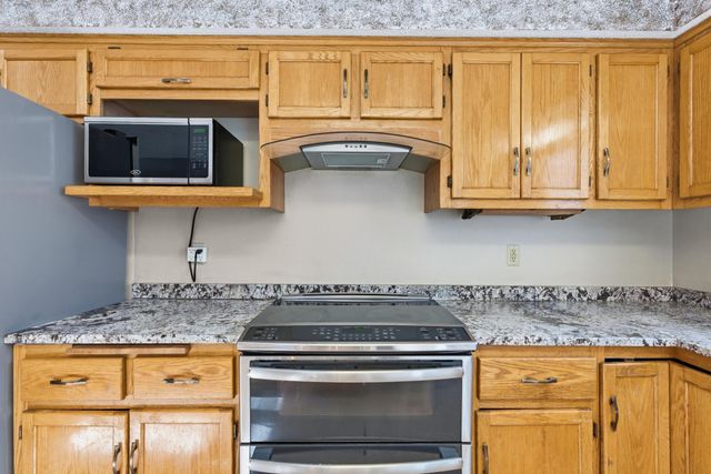 3113 Chandler Court, Burnsville, MN 55337